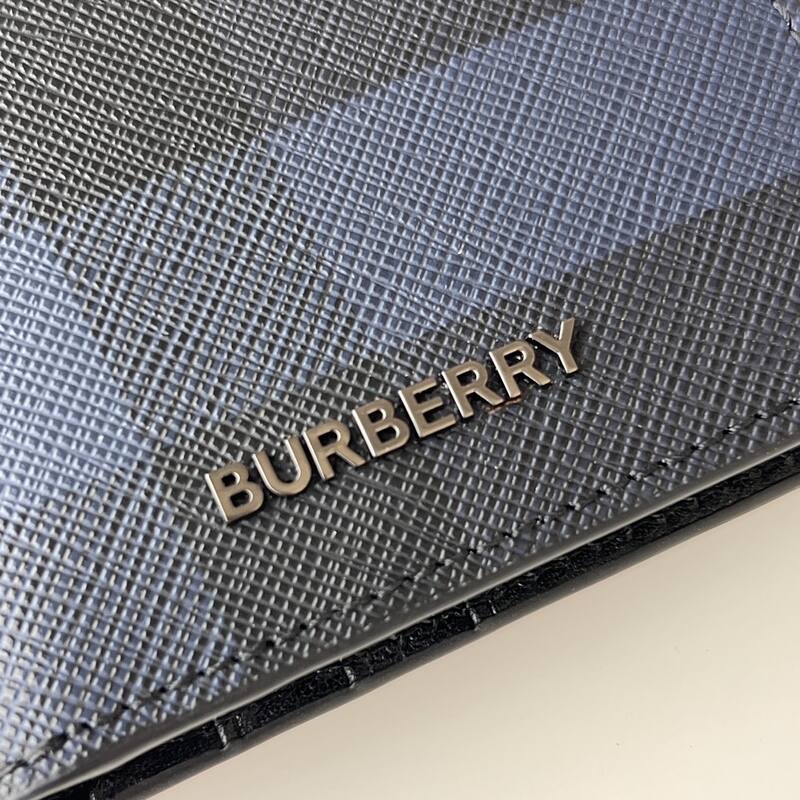Burberry Black shoulder bag — Premium Replica