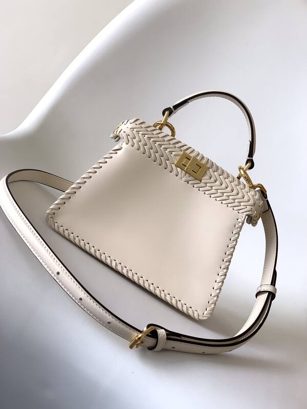Fendi Peekaboo White 33x22x14cm shoulder bag — Premium Replica