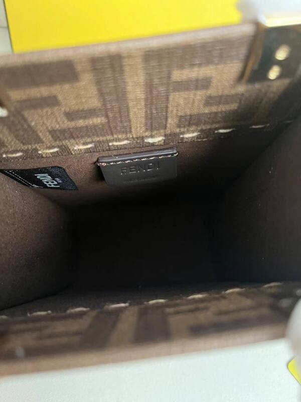 Fendi shoulder bag — Premium Replica