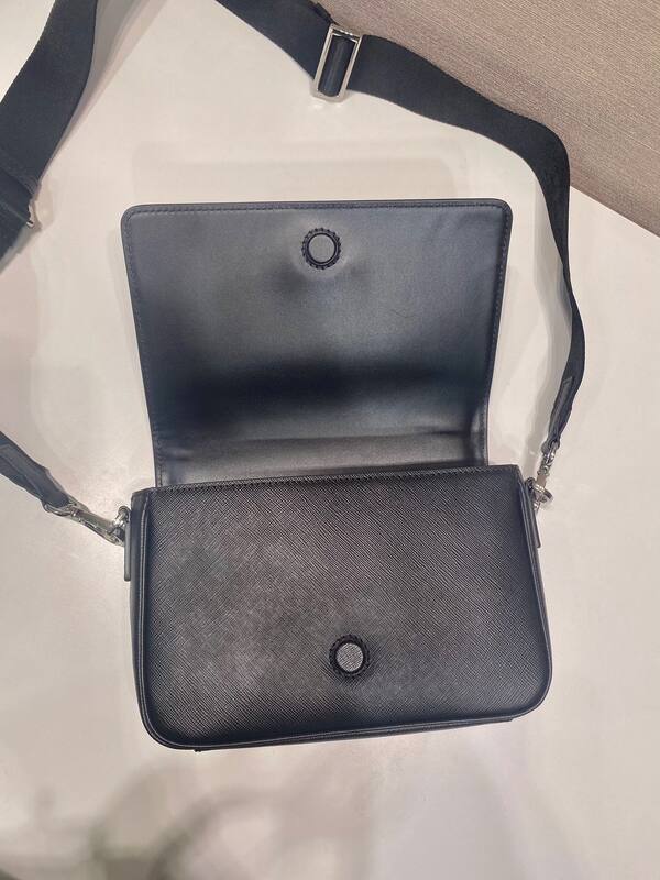 Prada Black shoulder bag — AAA Quality Replica