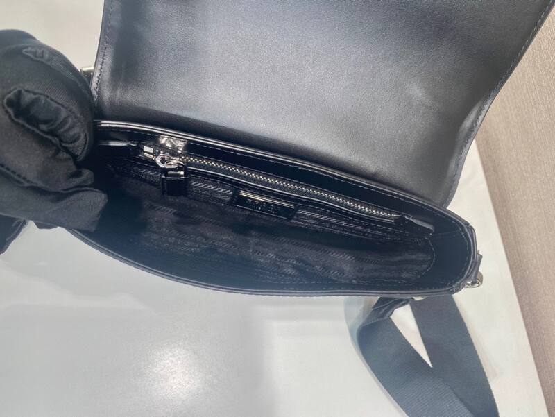 Prada Black shoulder bag — AAA Quality Replica