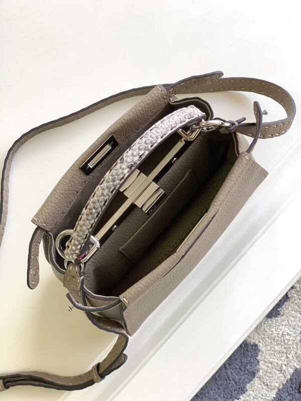 Fendi Peekaboo Gray 33x22x14cm shoulder bag — Premium Replica