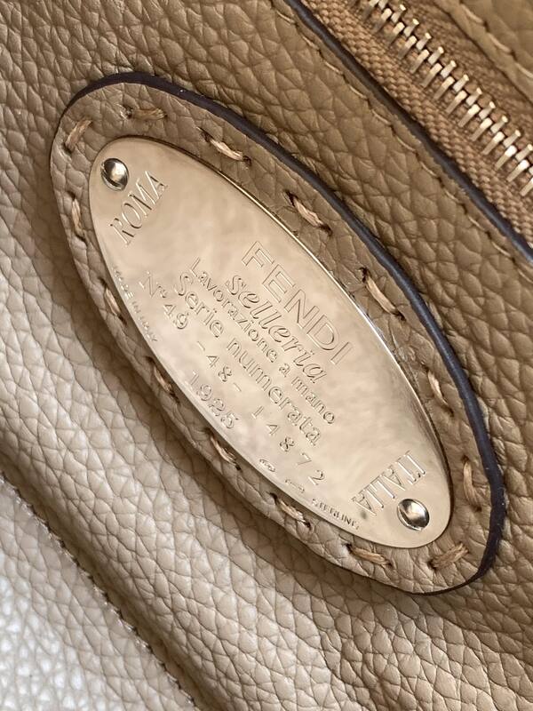 Fendi Peekaboo Gray 33x22x14cm shoulder bag — Premium Replica