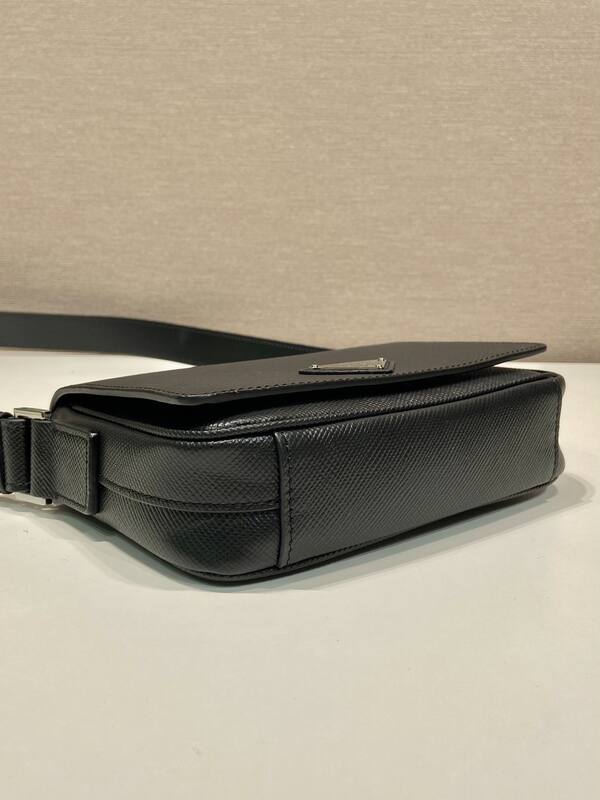 Prada Black 25x18x10cm shoulder bag — Premium Replica