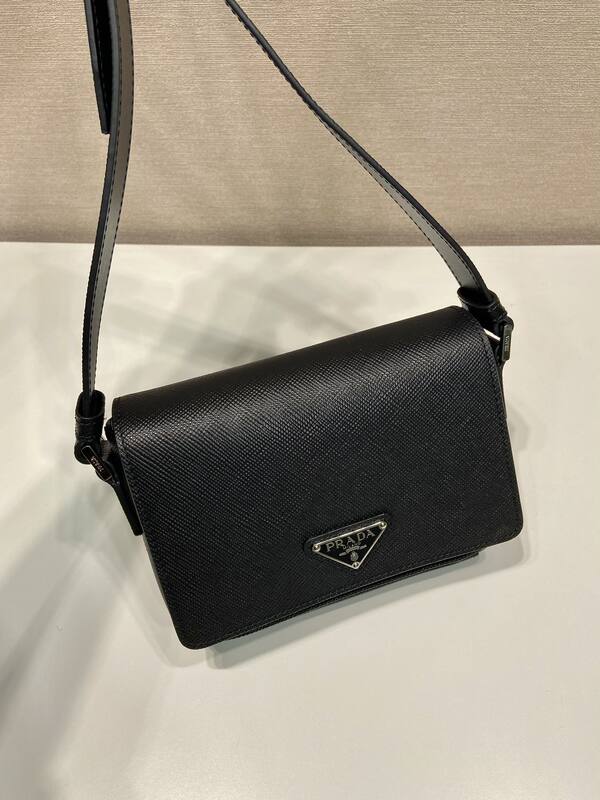 Prada Black 25x18x10cm shoulder bag — Premium Replica