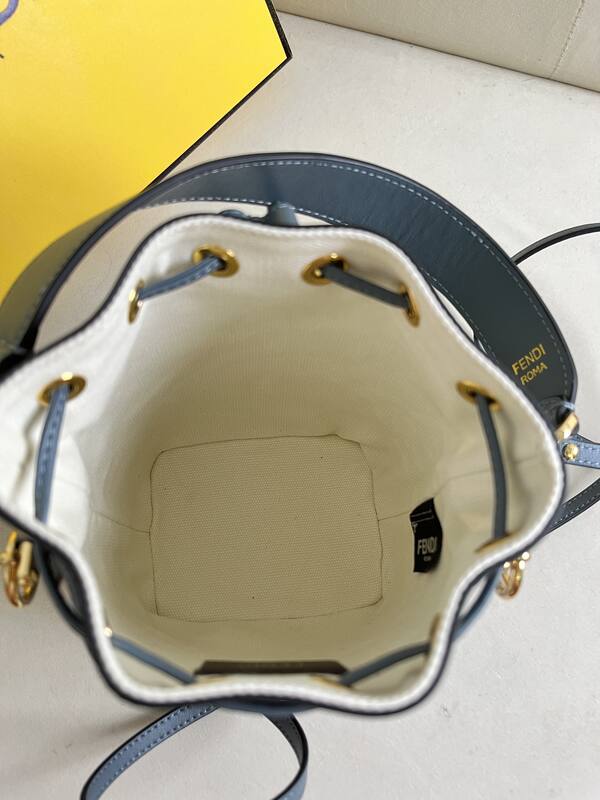 Fendi shoulder bag — Top Quality Replica
