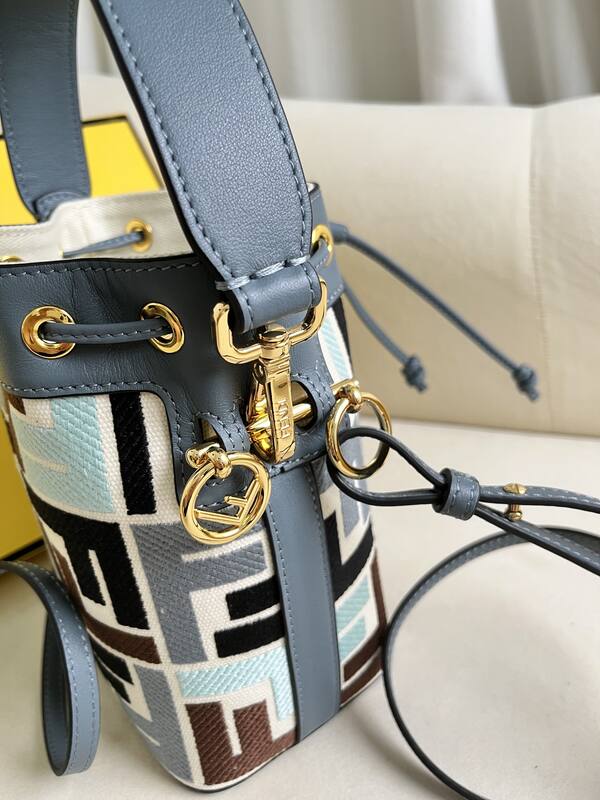 Fendi shoulder bag — Top Quality Replica