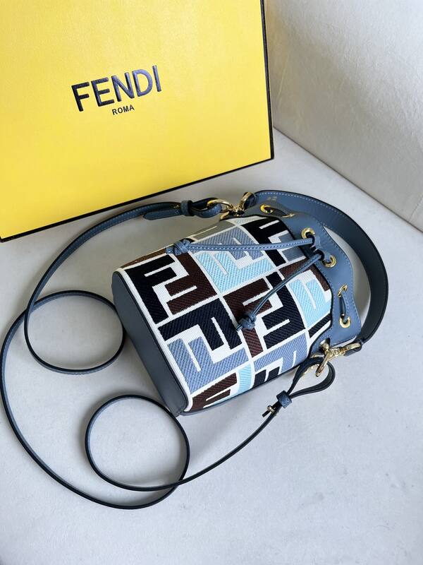 Fendi shoulder bag — Top Quality Replica