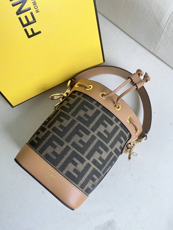 Fendi shoulder bag — AAA Quality Replica