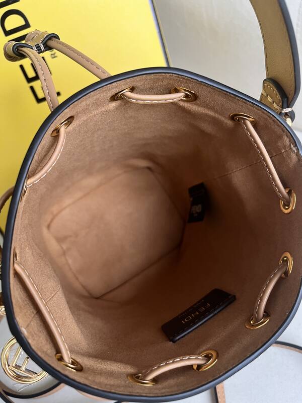 Fendi shoulder bag — AAA Quality Replica