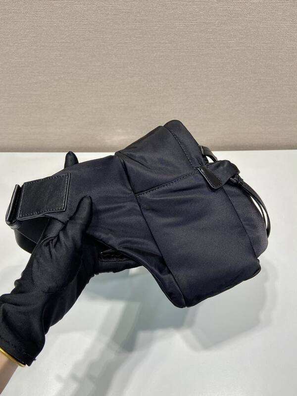 Prada Black shoulder bag — Top Quality Replica