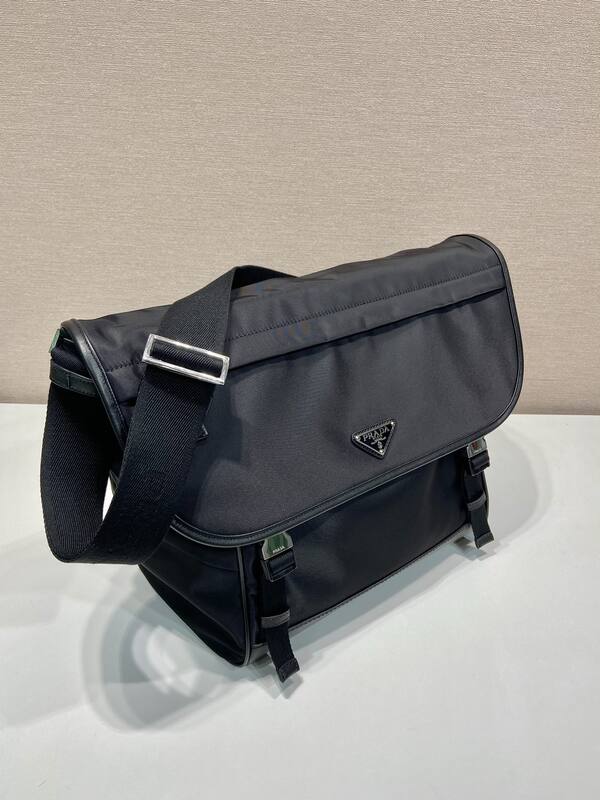 Prada Black shoulder bag — Premium Replica