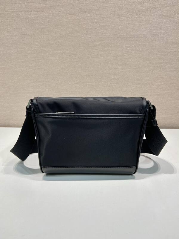 Prada Black 25x18x10cm shoulder bag — 1:1 Replica