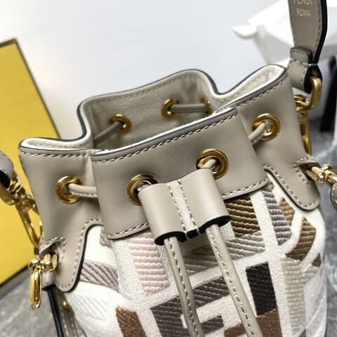 Fendi shoulder bag 1 1 Replica