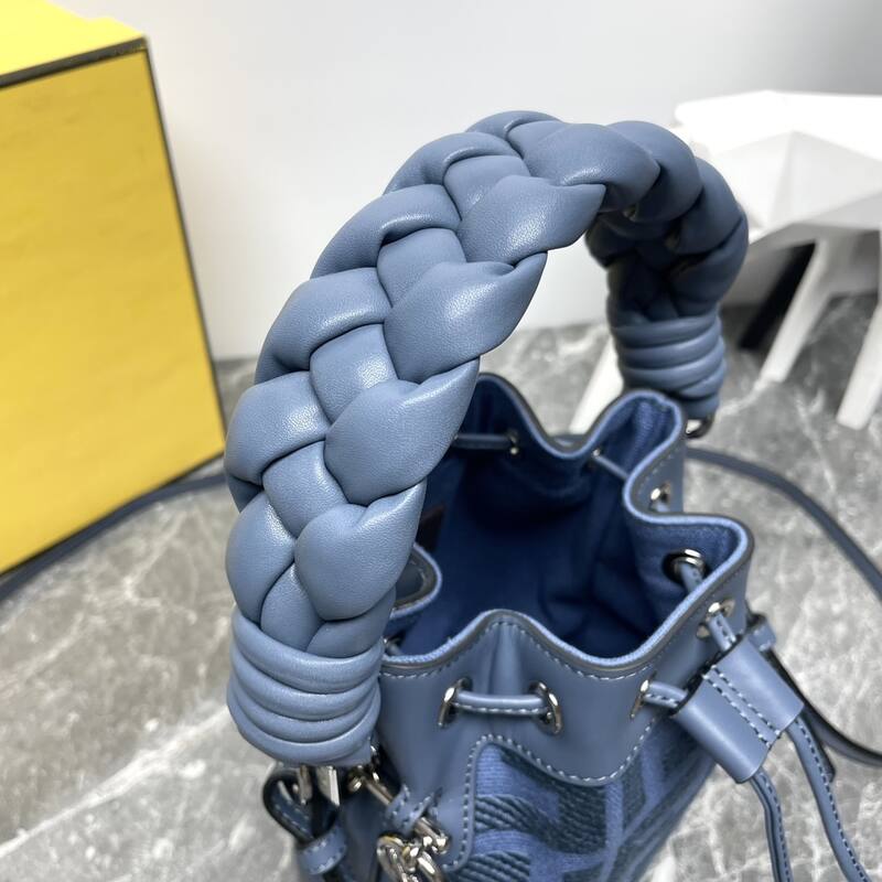 Fendi shoulder bag — Premium Replica