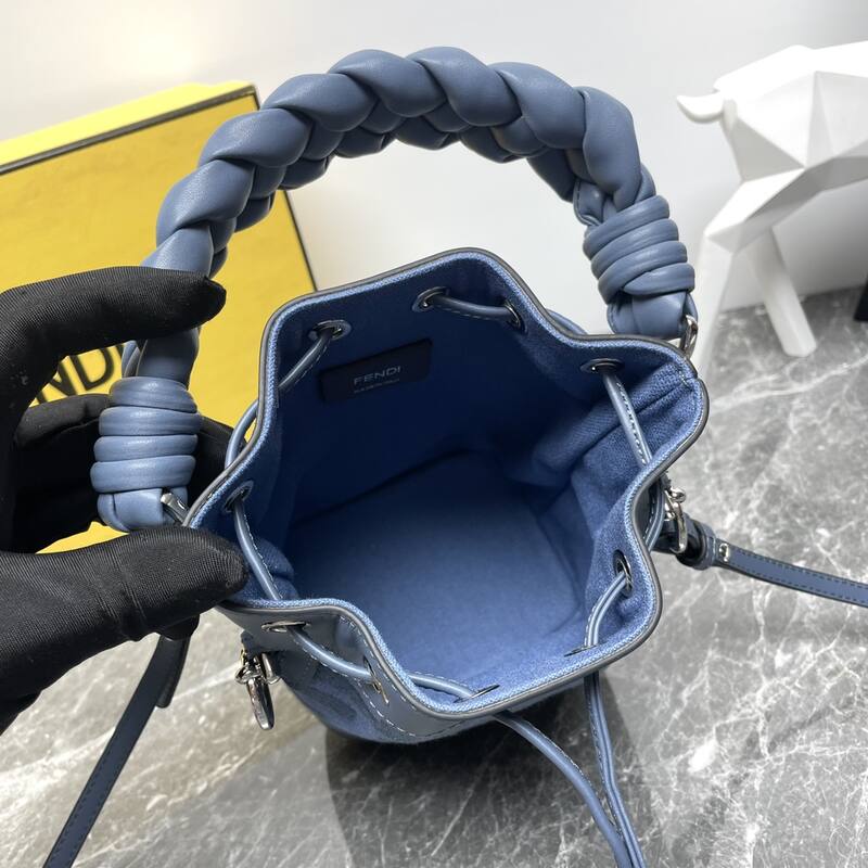 Fendi shoulder bag — Premium Replica