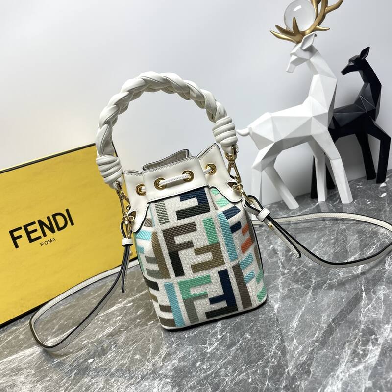Fendi shoulder bag — Top Quality Replica