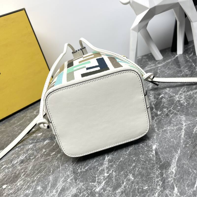 Fendi shoulder bag — Top Quality Replica