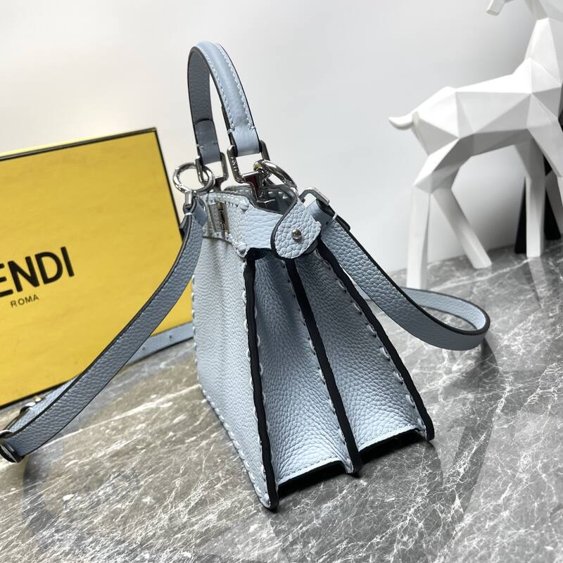 Fendi shoulder bag — Premium Replica