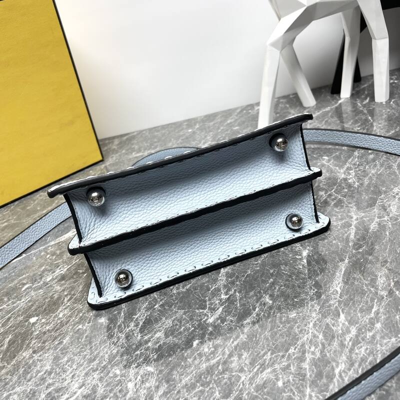 Fendi shoulder bag — Premium Replica