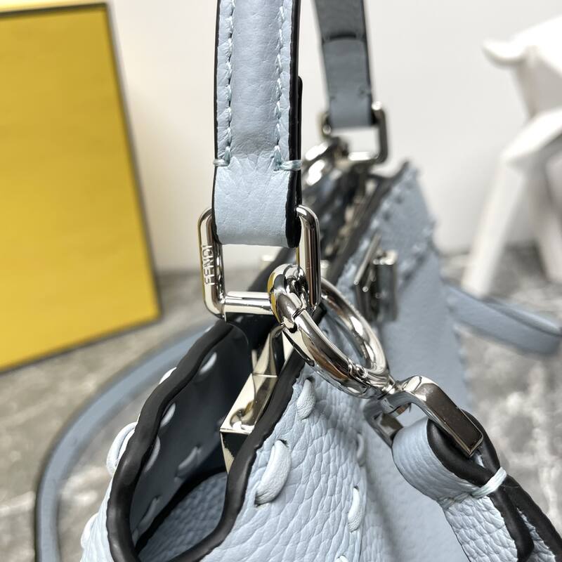 Fendi shoulder bag — Premium Replica