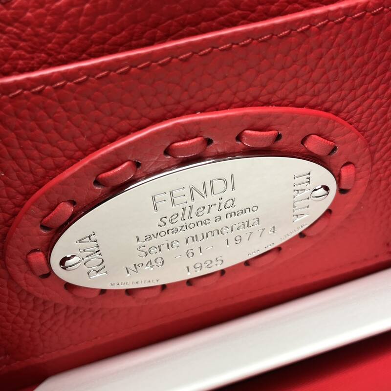 Fendi shoulder bag — 1:1 Replica