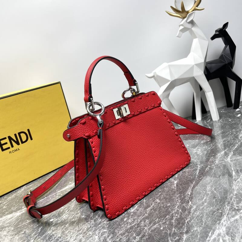 Fendi shoulder bag — 1:1 Replica