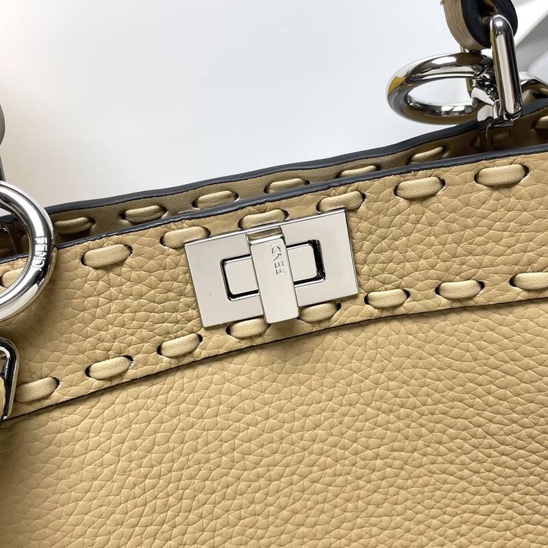 Fendi shoulder bag — 1:1 Replica