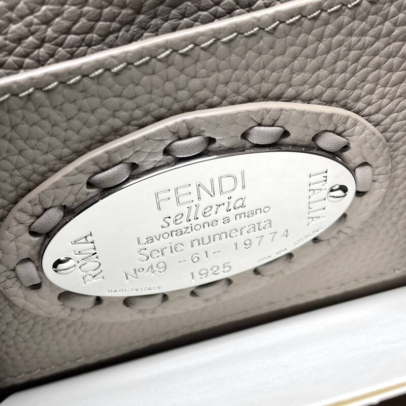 Fendi shoulder bag — Premium Replica