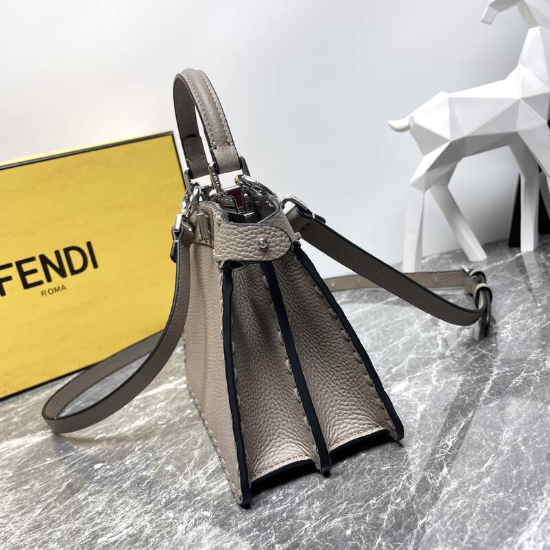 Fendi shoulder bag — Premium Replica