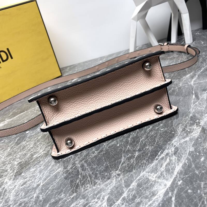 Fendi shoulder bag — 1:1 Replica