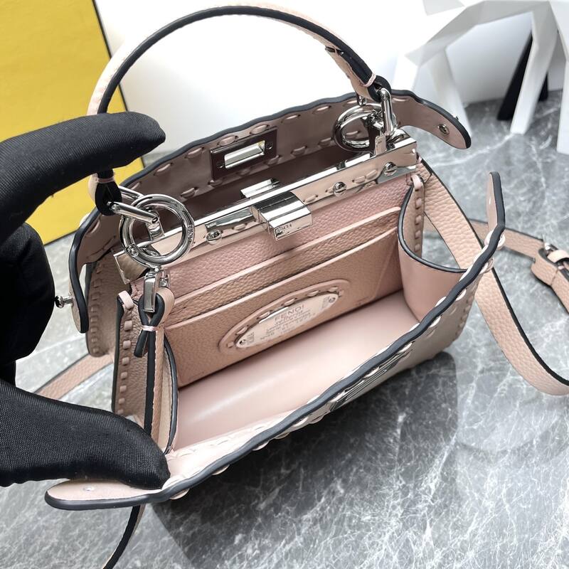 Fendi shoulder bag — 1:1 Replica