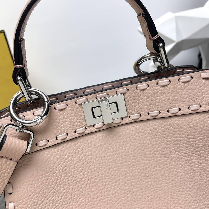 Fendi shoulder bag — 1:1 Replica