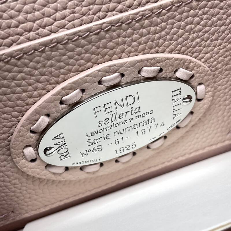 Fendi shoulder bag — 1:1 Replica