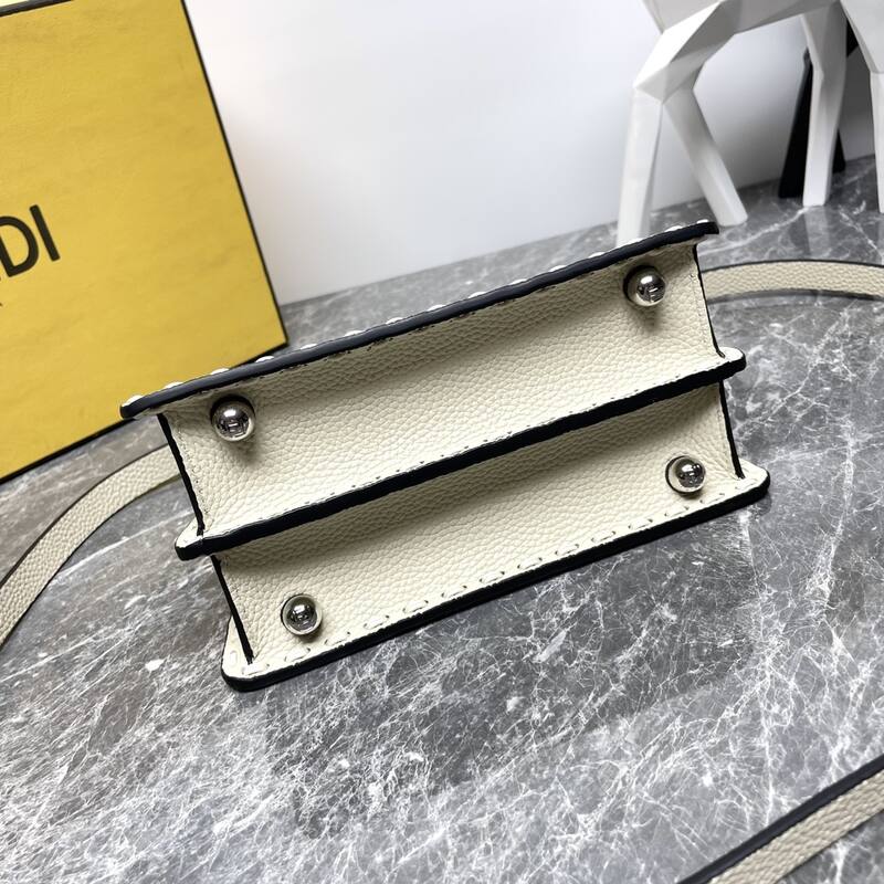 Fendi shoulder bag — AAA Quality Replica
