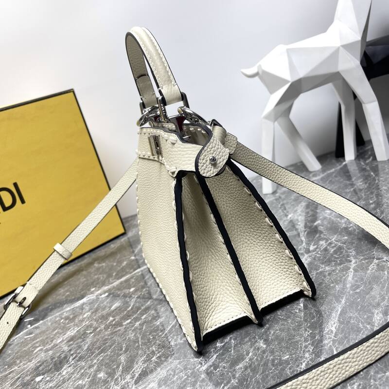 Fendi shoulder bag — AAA Quality Replica