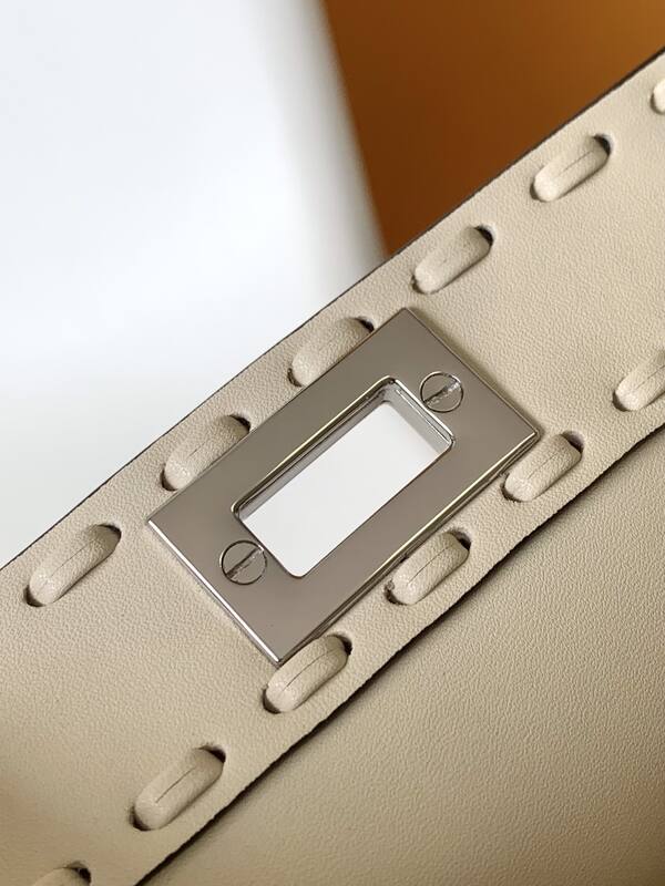 Fendi Peekaboo White 33x22x14cm shoulder bag — 1:1 Replica