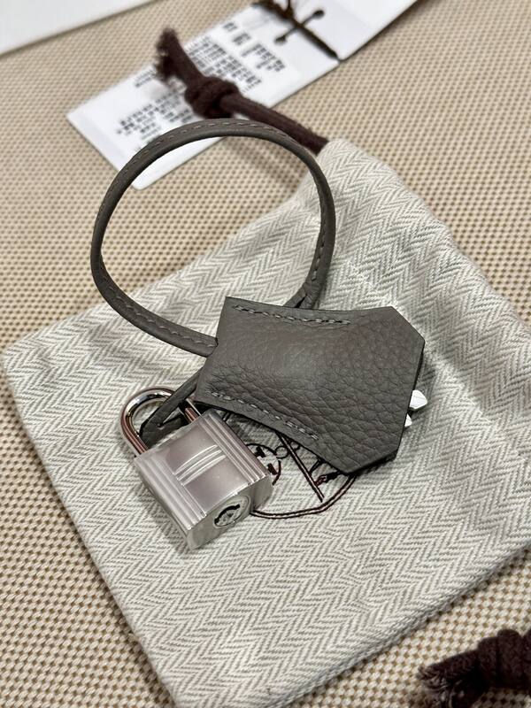 Hermes Birkin Cream and Gray handbag — AAA Quality Replica