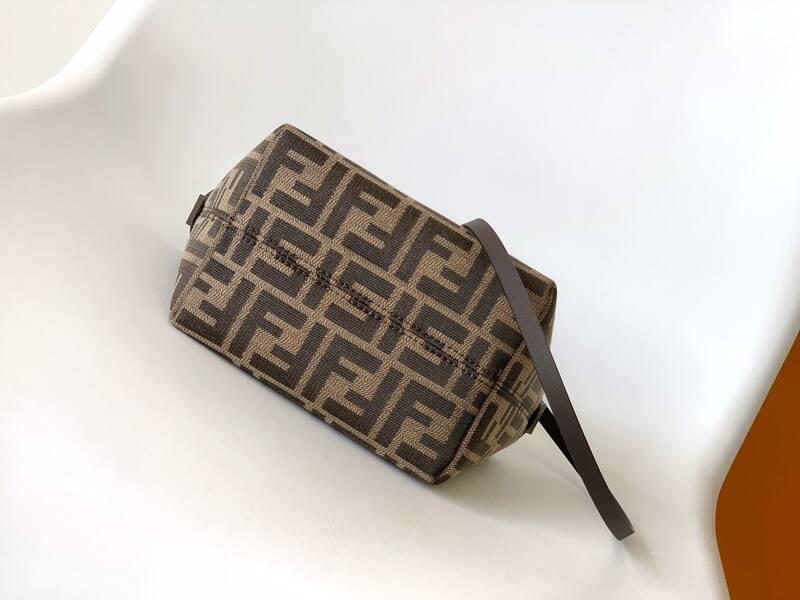Fendi Monogram shoulder bag — Top Quality Replica