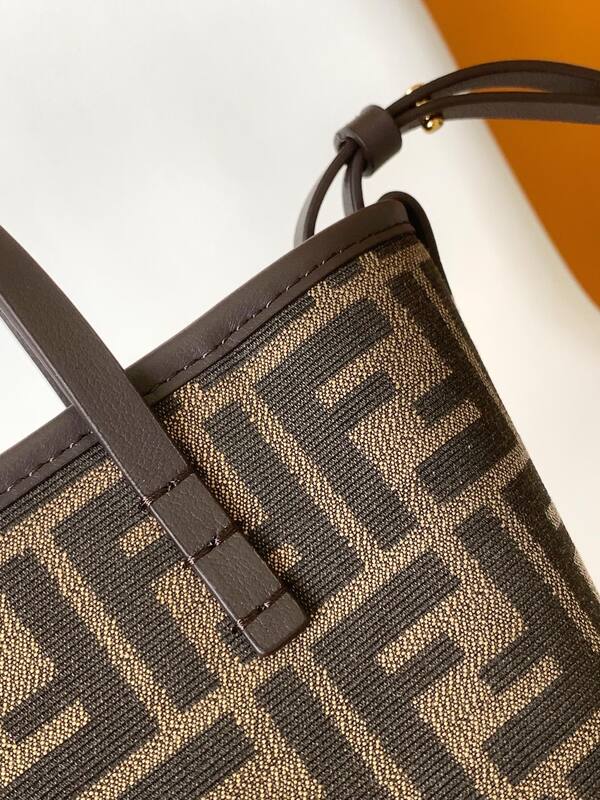 Fendi Monogram shoulder bag — Top Quality Replica
