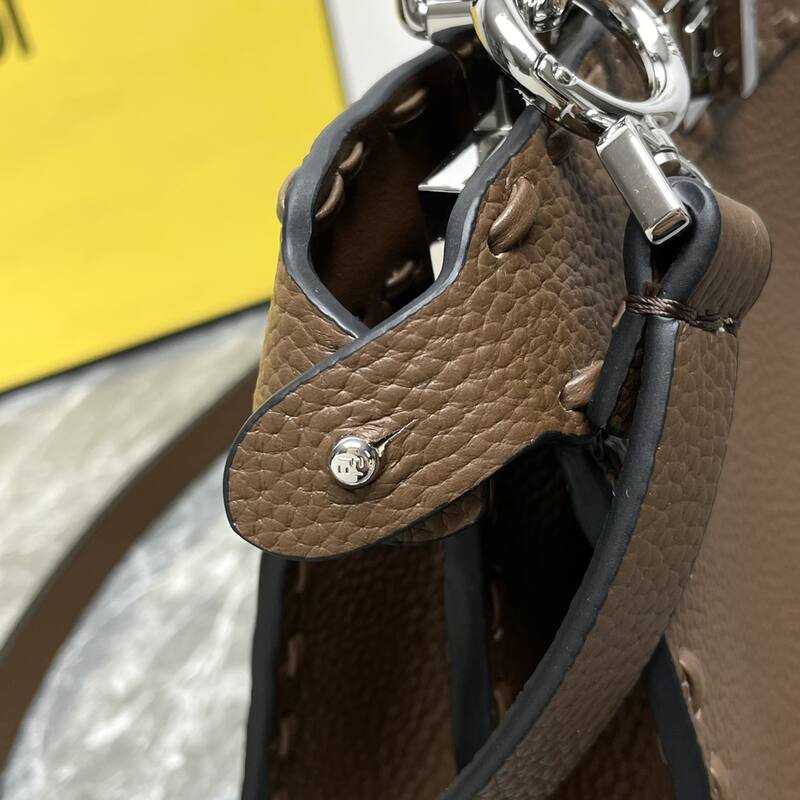 Fendi shoulder bag — Premium Replica
