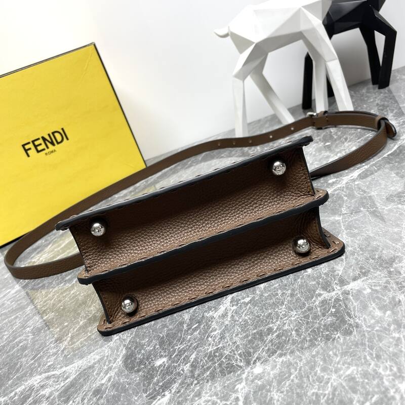 Fendi shoulder bag — Premium Replica