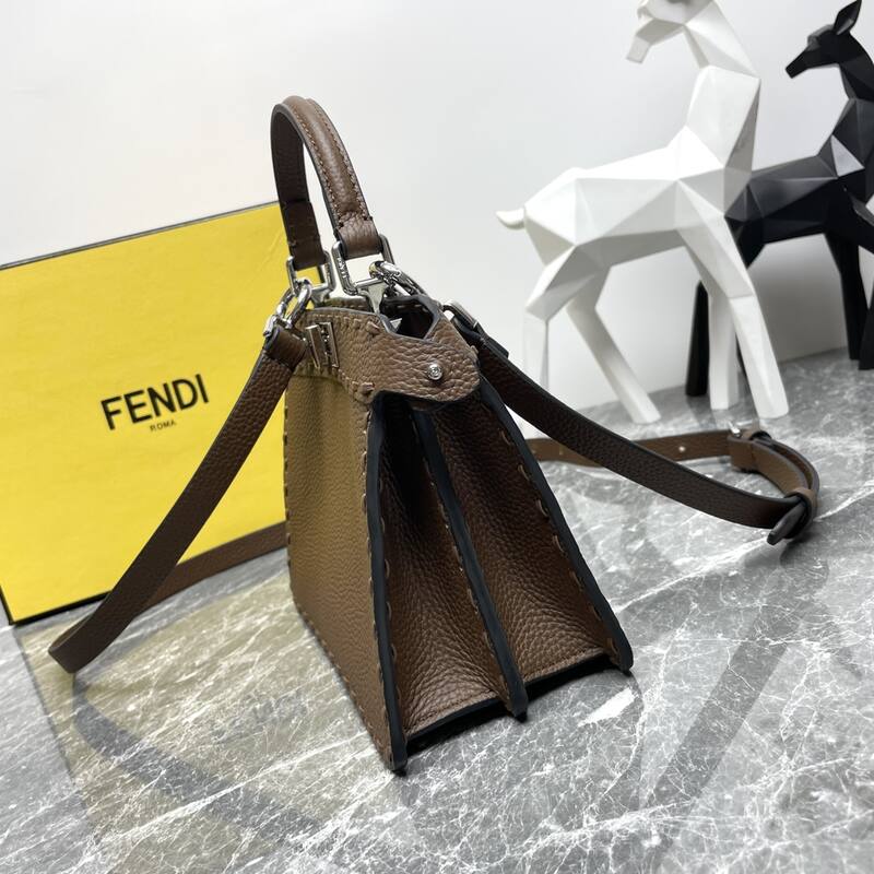 Fendi shoulder bag — Premium Replica