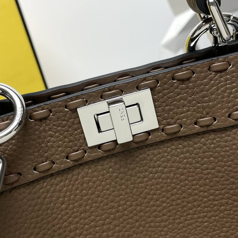 Fendi shoulder bag — Premium Replica