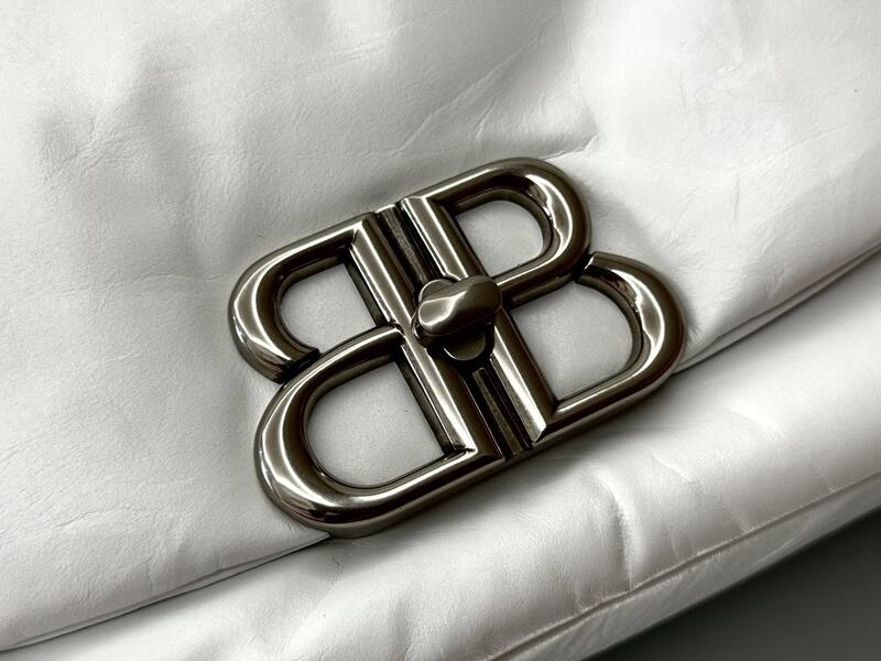 Balenciaga White 25x18x10cm shoulder bag — AAA Quality Replica