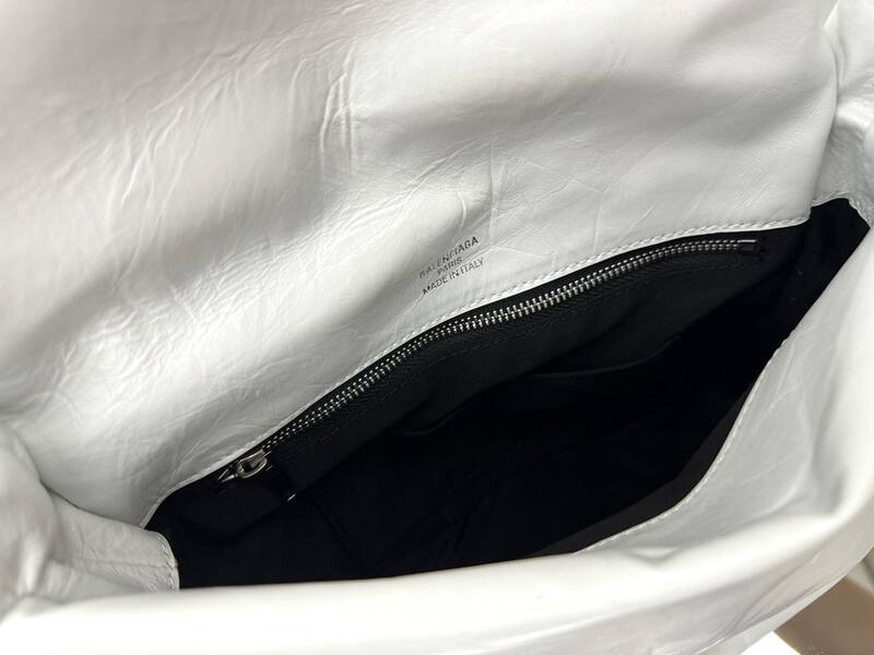 Balenciaga White 25x18x10cm shoulder bag — AAA Quality Replica