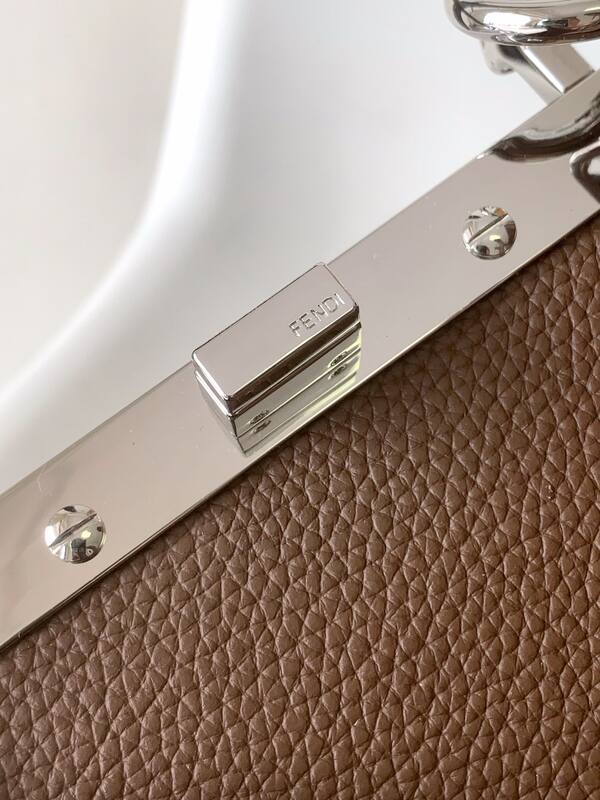 Fendi Peekaboo Brown 33x22x14cm shoulder bag — Premium Replica