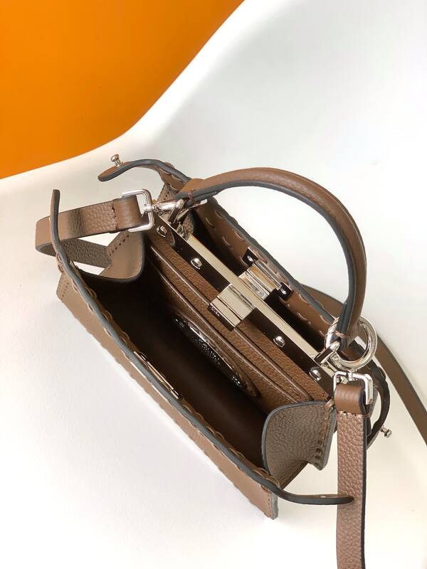 Fendi Peekaboo Brown 33x22x14cm shoulder bag — Premium Replica