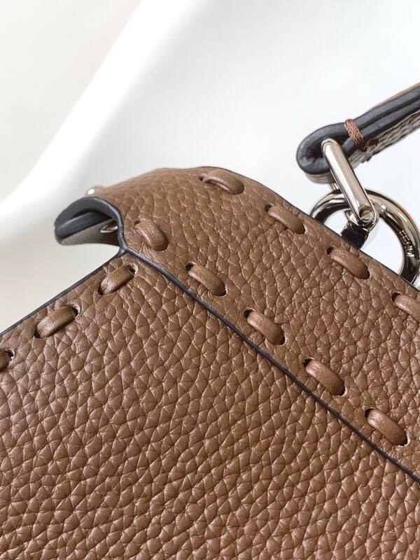 Fendi Peekaboo Brown 33x22x14cm shoulder bag — Premium Replica