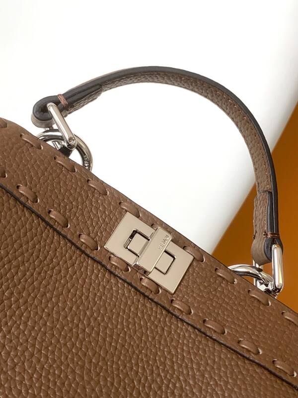 Fendi Peekaboo Brown 33x22x14cm shoulder bag — Premium Replica